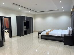 Aaron's Place Luxury Apartments & Rooms