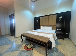 Aaron's Place Luxury Apartments & Rooms