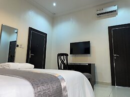 Aaron's Place Luxury Apartments & Rooms