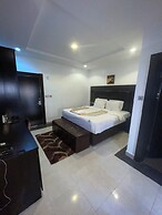 Aaron's Place Luxury Apartments & Rooms