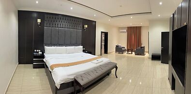 Aaron's Place Luxury Apartments & Rooms