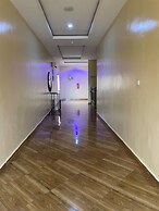 Aaron's Place Luxury Apartments & Rooms