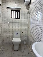 Aaron's Place Luxury Apartments & Rooms