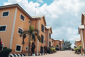 Aaron's Place Luxury Apartments & Rooms