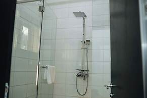 Aaron's Place Luxury Apartments & Rooms