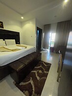 Aaron's Place Luxury Apartments & Rooms