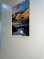 Aaron's Place Luxury Apartments & Rooms