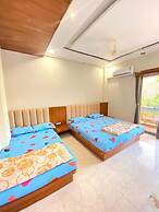 Purnima Hotel