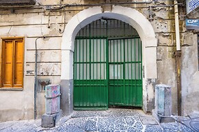 Quartieri Spagnoli Housing