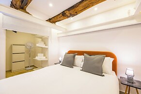 Quartieri Spagnoli Housing