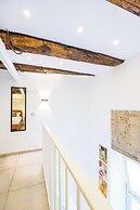 Quartieri Spagnoli Housing