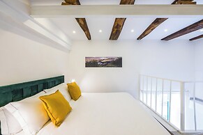 Quartieri Spagnoli Housing