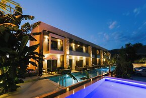 LAN-GO LUXURY LIVING