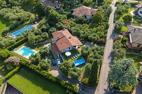 Ulivi House Private Pool & Lake View