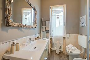 Ulivi House Private Pool & Lake View