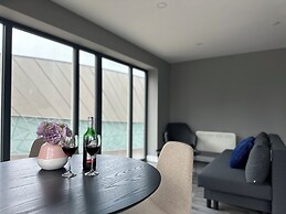 City Centre Albert Dock & Arena Apts