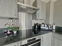 City Centre Albert Dock & Arena Apts