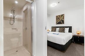 Lux Retreat - Waterfront Gym Prime Location