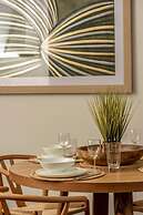 Lux Retreat - Waterfront Gym Prime Location