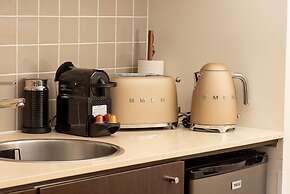 Lux Retreat - Waterfront Gym Prime Location