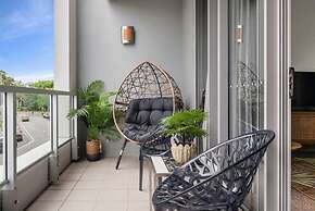 Lux Retreat - Waterfront Gym Prime Location