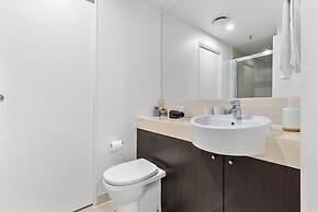 Lux Retreat - Waterfront Gym Prime Location