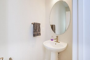 5 Mi to Bethany Beach: Retreat w/ Pool Access