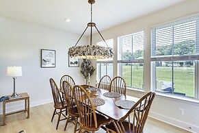 5 Mi to Bethany Beach: Retreat w/ Pool Access