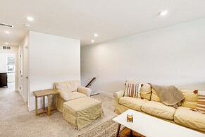 5 Mi to Bethany Beach: Retreat w/ Pool Access