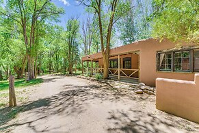 Mid-century Modern Taos Home w/ Hot Tub & Fire Pit