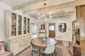 Mid-century Modern Taos Home w/ Hot Tub & Fire Pit