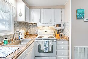 1/2 Mi to Ocean: Surfside Beach Resort Home