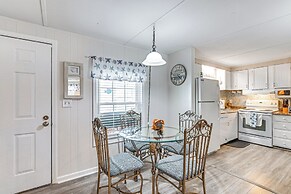 1/2 Mi to Ocean: Surfside Beach Resort Home