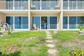 Cozy Daytona Beach Condo - Steps to Ocean!
