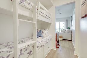 Beachy Gulf Shores Condo w/ Pool, Walk to Shore!