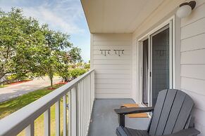 Beachy Gulf Shores Condo w/ Pool, Walk to Shore!