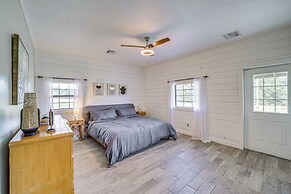 Peaceful Vinita Home w/ Fire Pit: 11 Mi to Lake!
