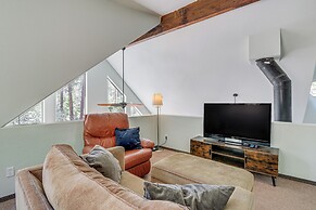 6 Mi to Mt Union: Peaceful Cabin w/ Deck