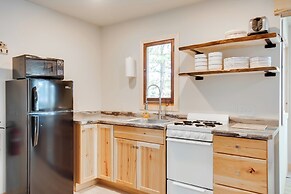 Bearskin Lake Cabin: Fish, Boat & Relax!