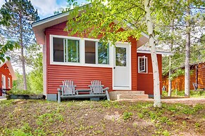 Bearskin Lake Cabin: Fish, Boat & Relax!