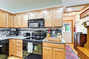Idyllic Sylva Cabin w/ Great Smoky Mountains View!