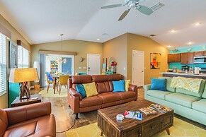 Pool & Golf Access: Vibrant Home in The Villages!