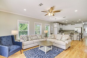 Bright Biloxi Condo: Walk to the Beach!