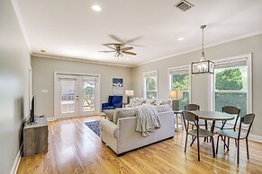 Bright Biloxi Condo: Walk to the Beach!
