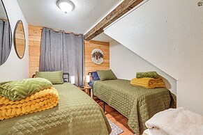 Sterling Home w/ Patio, BBQ Grill & Fire Pit!