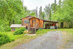 Sterling Home w/ Patio, BBQ Grill & Fire Pit!