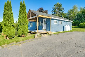 Bayfront Steuben Home w/ Screened Porch & Fire Pit