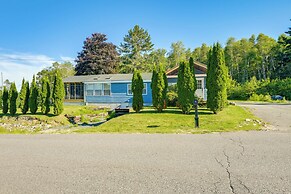 Bayfront Steuben Home w/ Screened Porch & Fire Pit