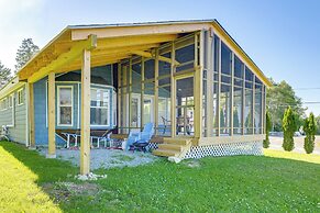 Bayfront Steuben Home w/ Screened Porch & Fire Pit