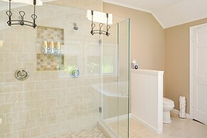 Bayfront Steuben Home w/ Screened Porch & Fire Pit